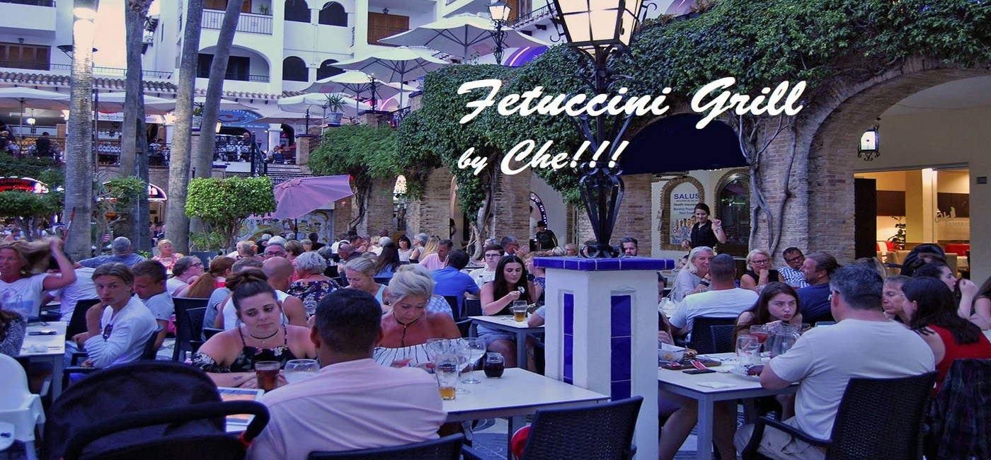 Che Villamartin Plaza